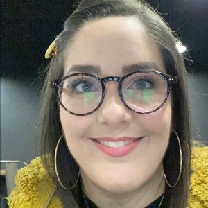 Meet your Posher, Jennifer